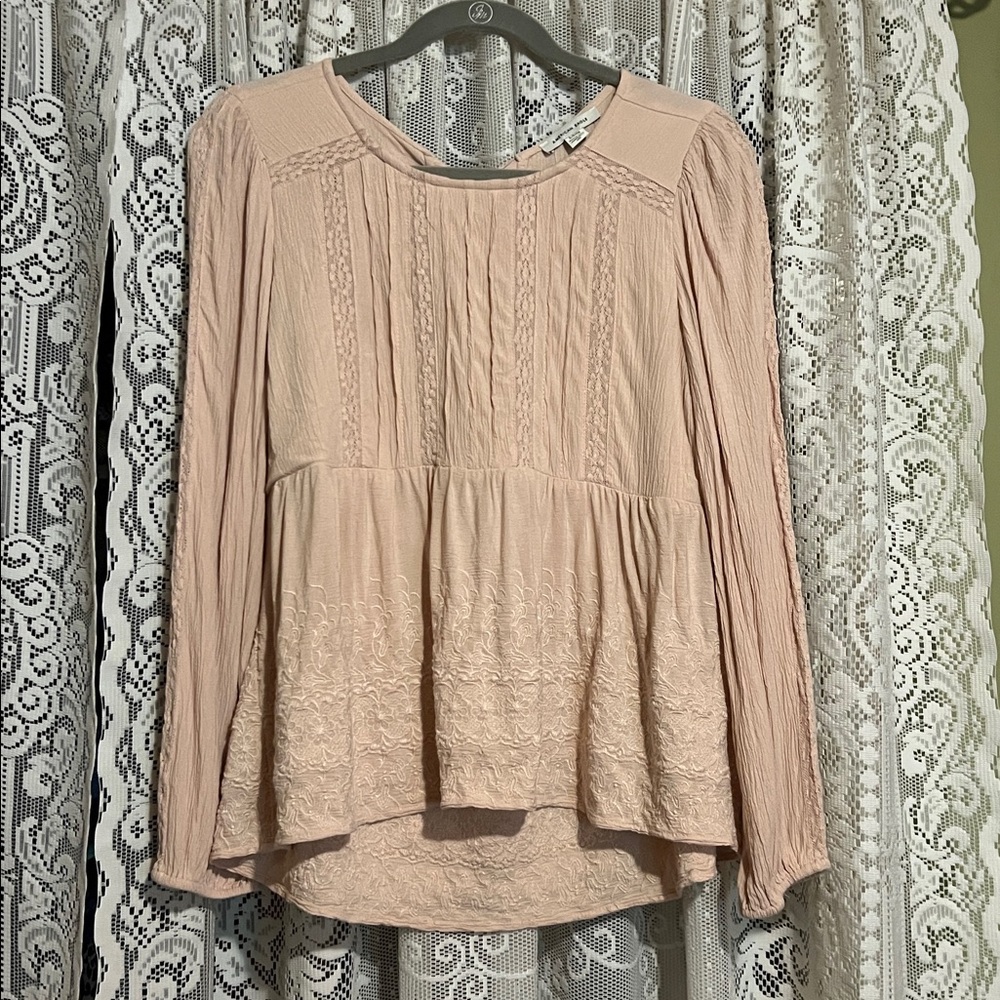 American Eagle Outfitters Blush Lace Top